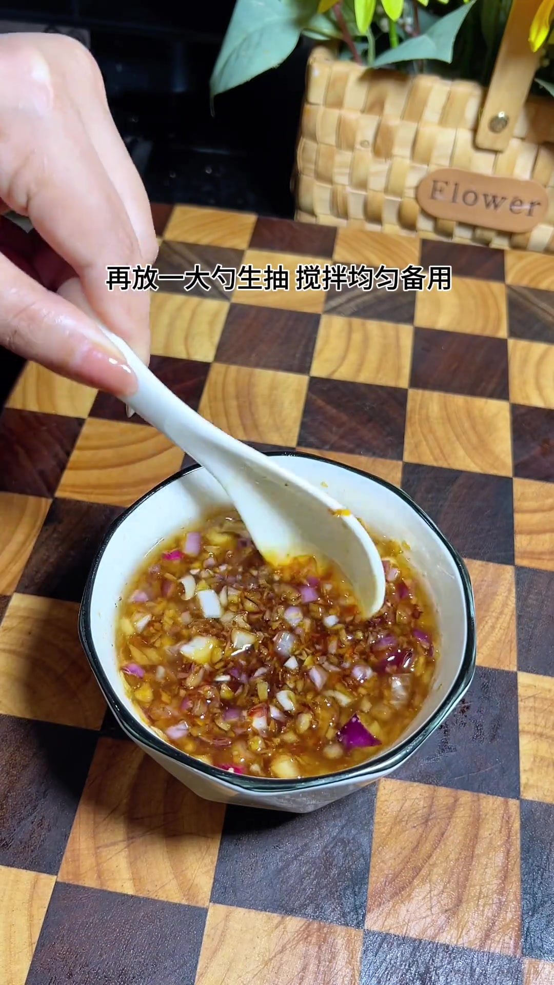 广东非常有名的沙姜鸡煲，真的香迷糊了