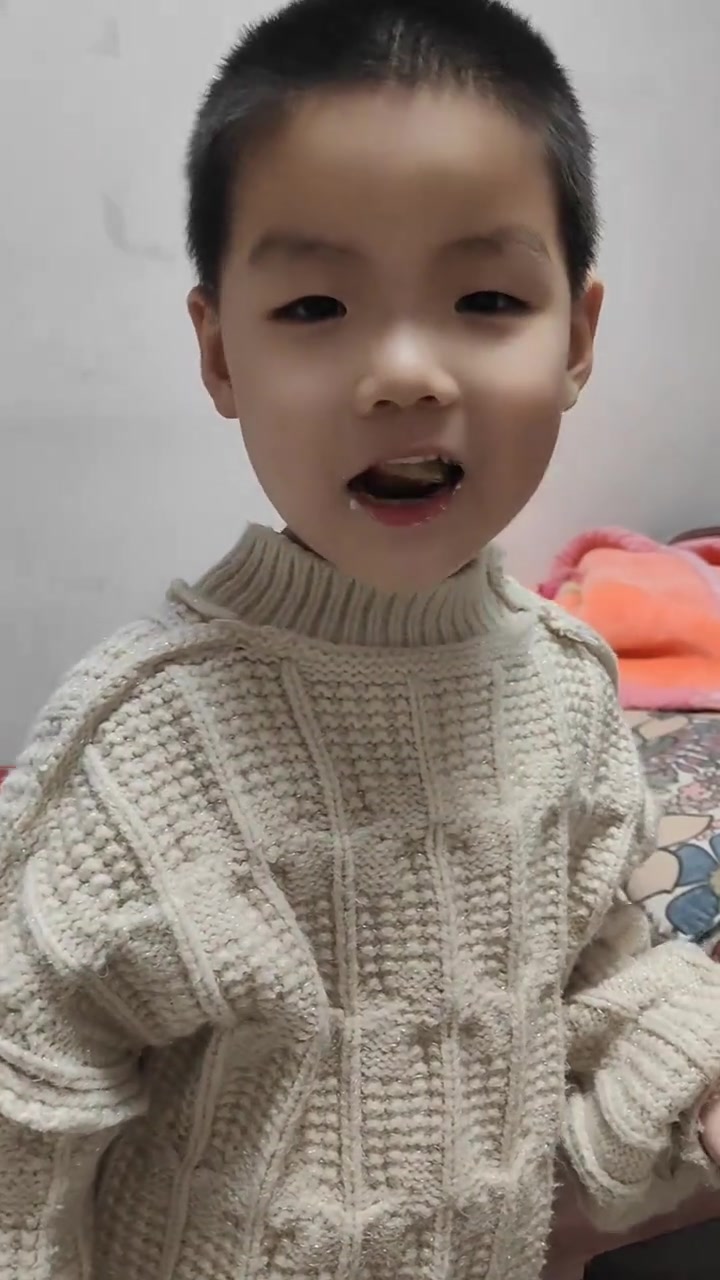 老北京义利果子面包，坚果果脯酸甜可口，美味又实惠！