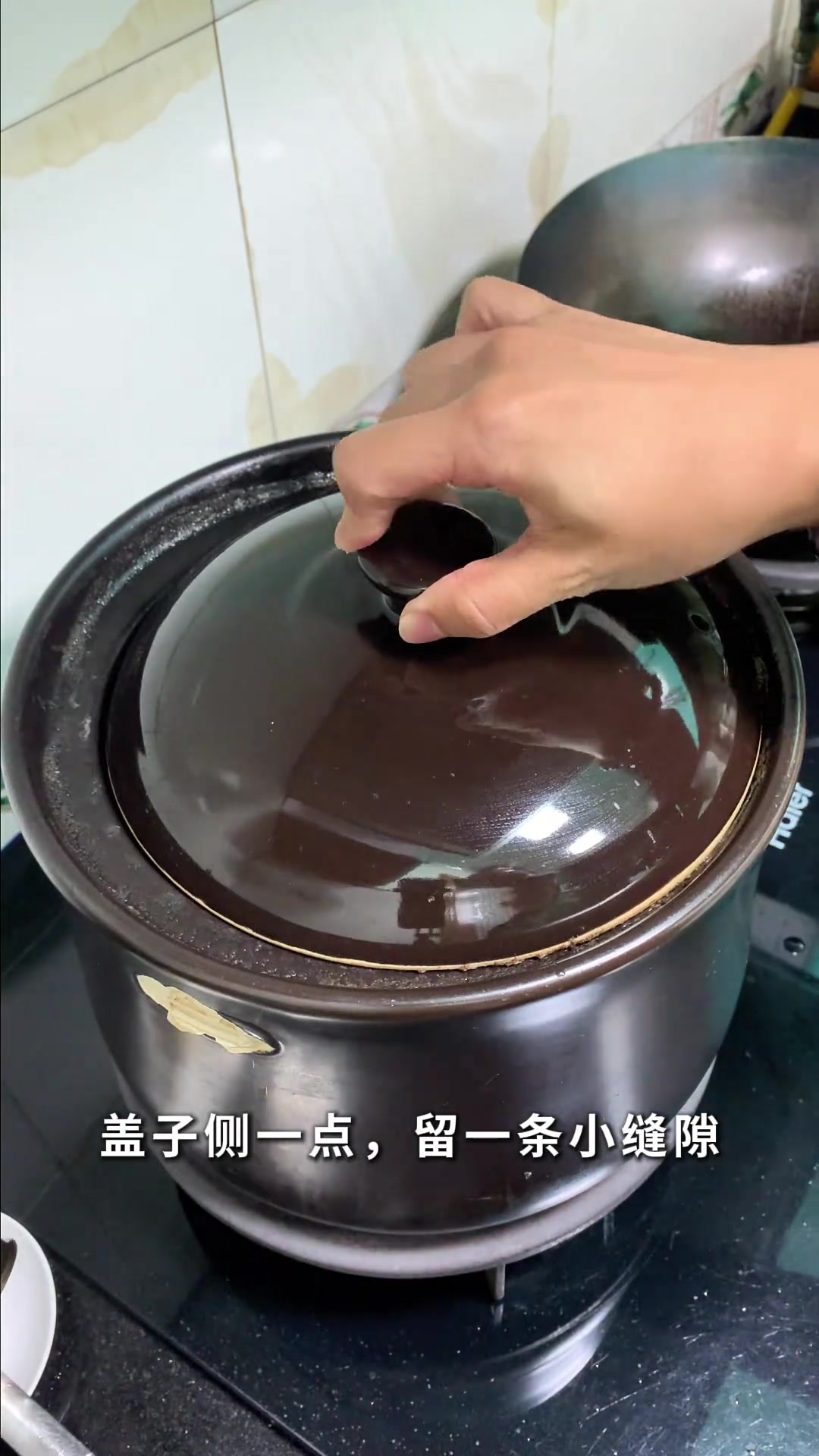 节瓜眉豆煲鸡脚，鲜美靓汤年夜饭必备！