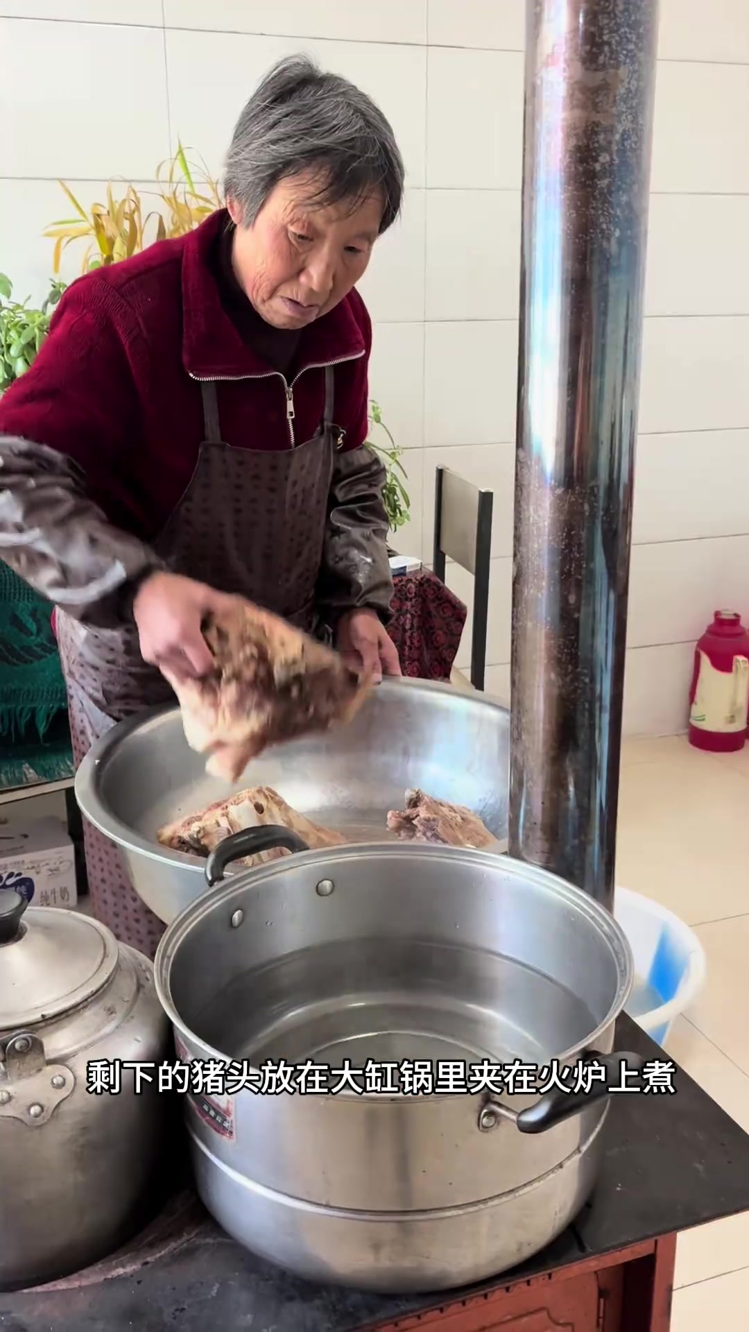甘肃特色美食,压猪头肉制作过程揭秘!