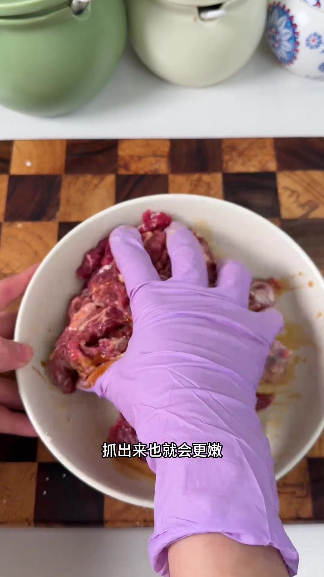 我最拿手的水煮牛肉，就跟饭店的一样好吃