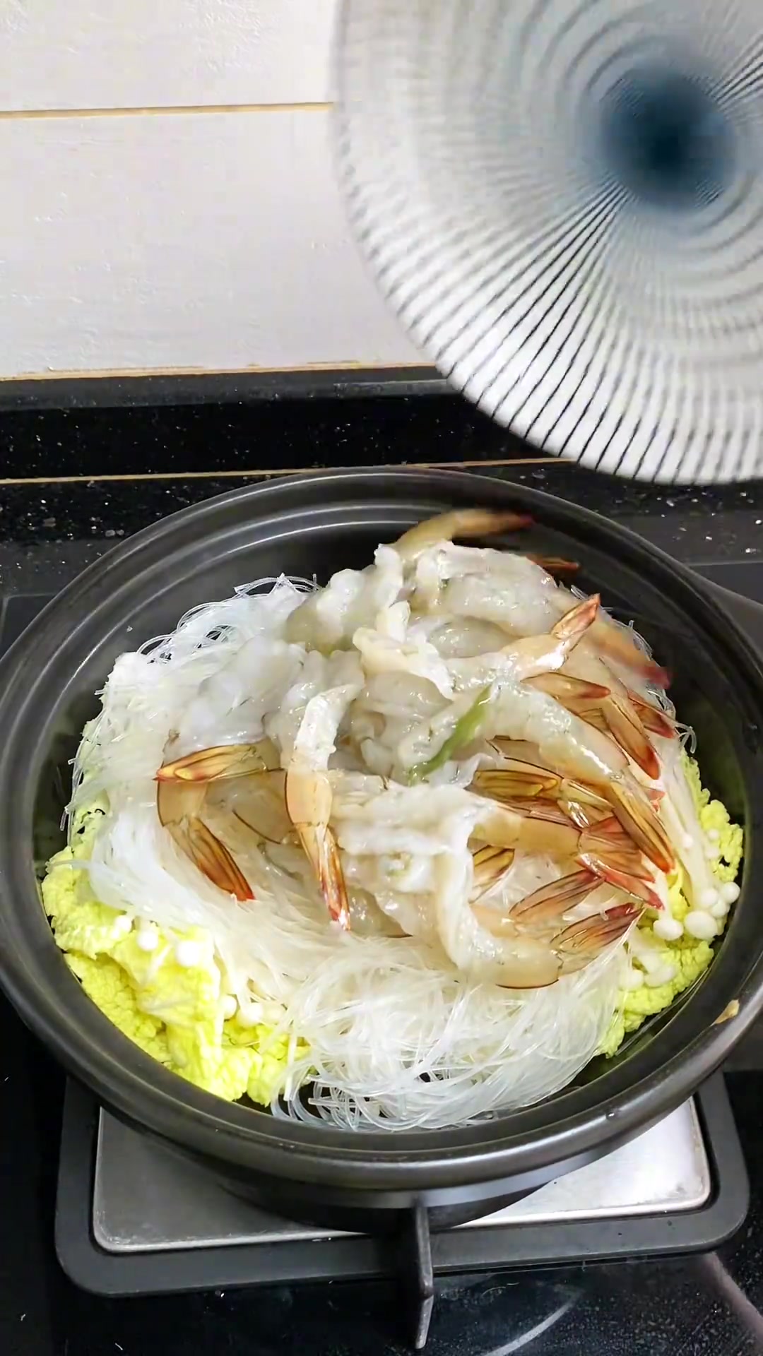 蒜蓉粉丝比虾还好吃，这一口粉丝有多甜