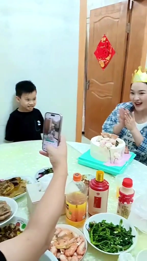 大闺女生日快乐，蛋糕