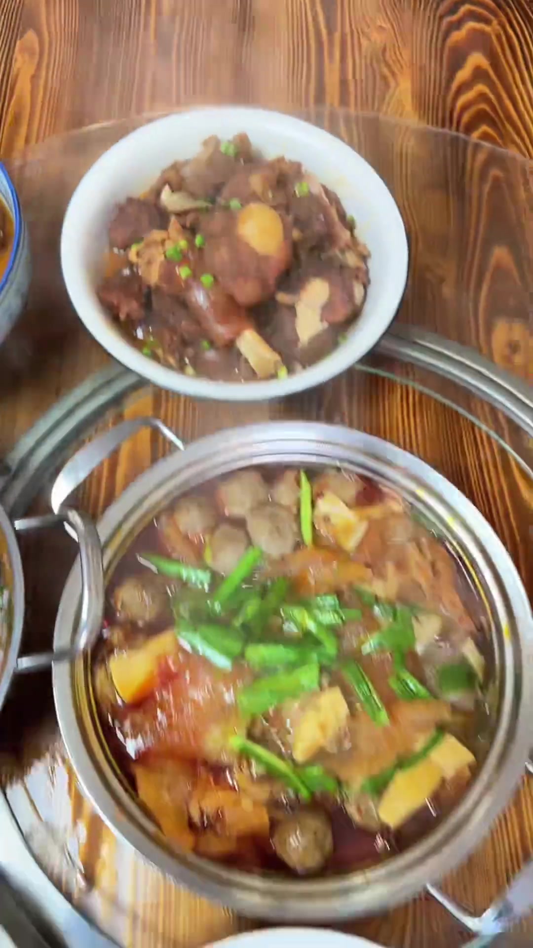 推荐几道家常菜食材搭配：荸荠炒肉丝、咸菜烧鱼杂