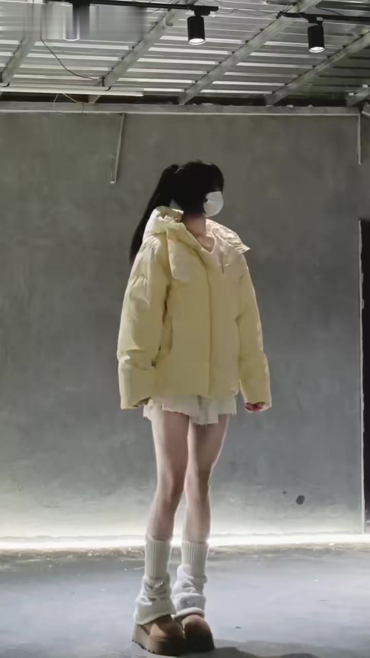 吹爆这个面包服的颜色！太嫩啦！