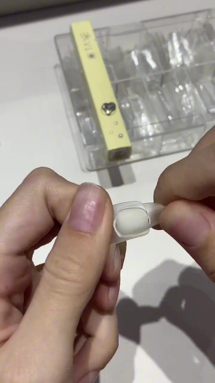 美甲 甲片粘合剂