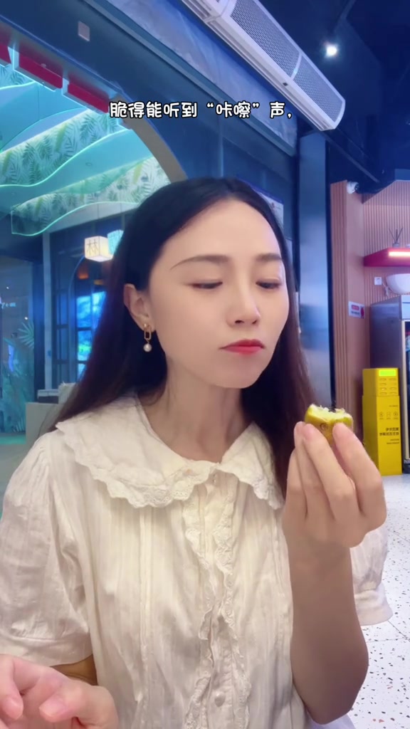一人食龙歌新品vlog！大学生勇闯顶流自助小火锅
