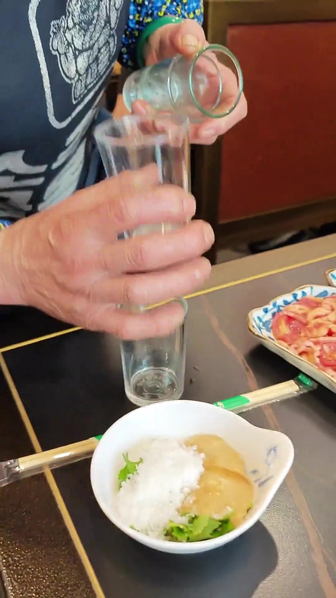 大同江依旧美味，牛肉汤配土豆烧茄子