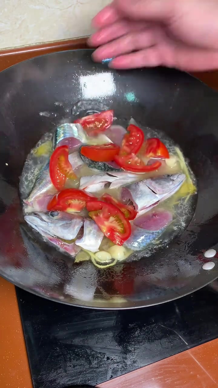 潮汕人的家常菜-花仙鱼煮咸菜
