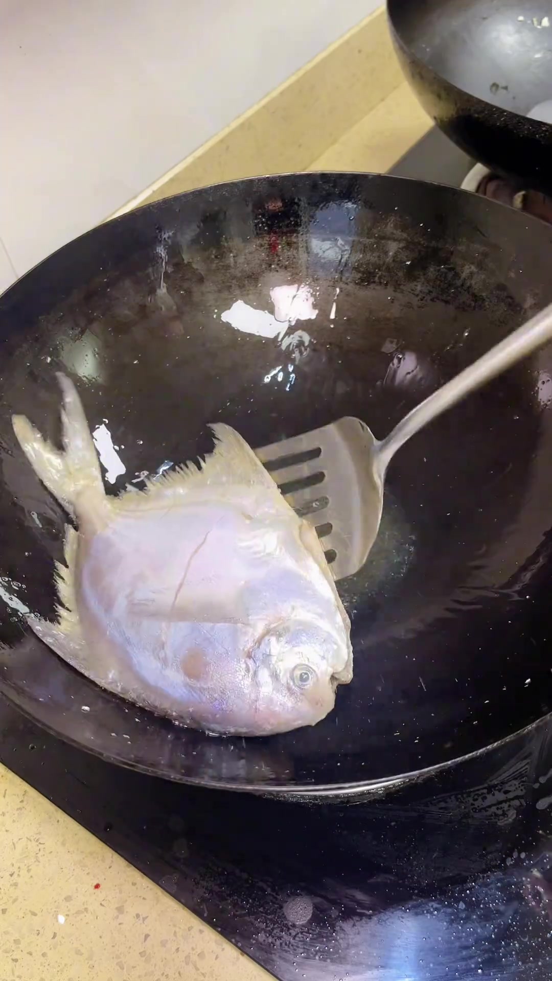 家烧鲳鱼的做法