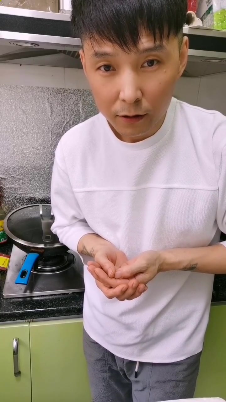 家常宫保鸡丁，香到舔盘子！