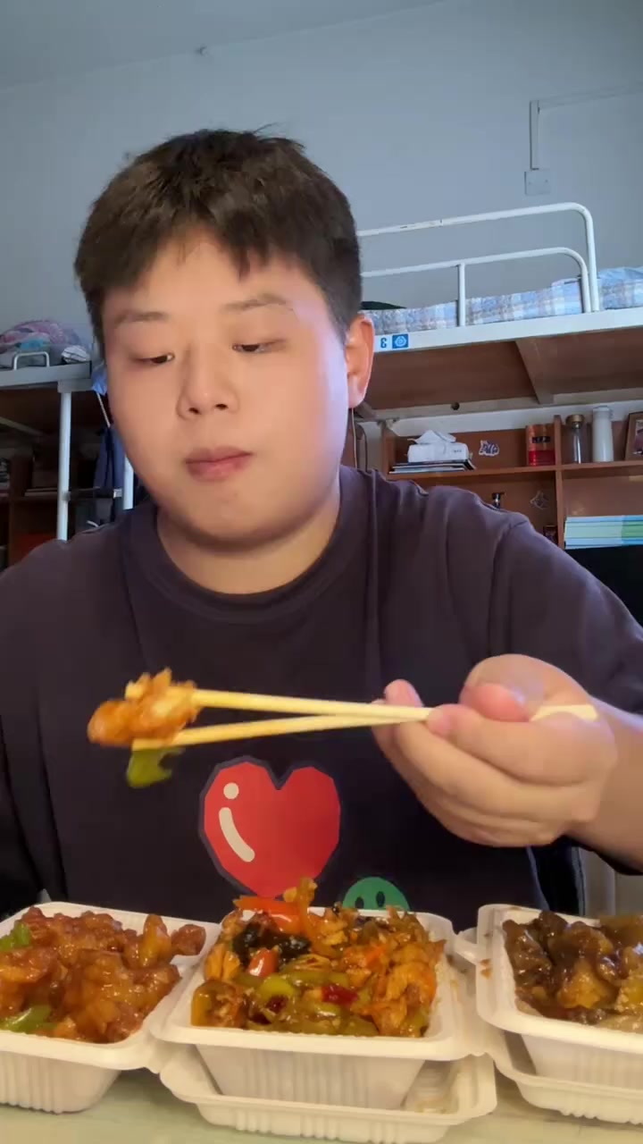 溜肉段，鱼香肉丝，烧茄子，美味诱人！
