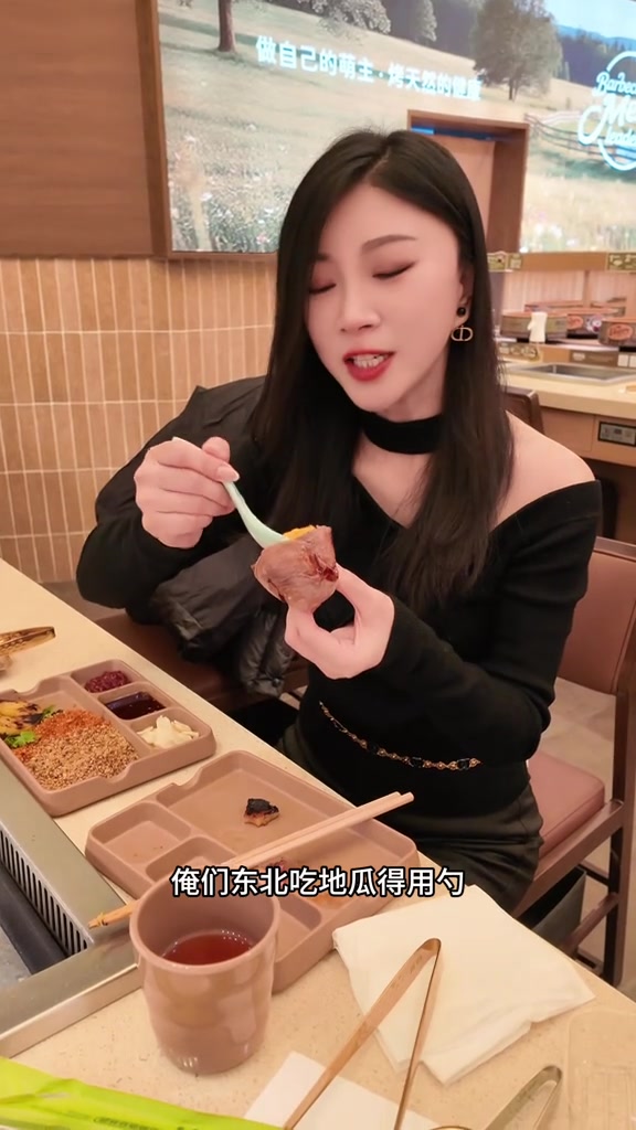 哈尔滨最大旋转自助烤肉，小胖推荐，你想尝尝吗？