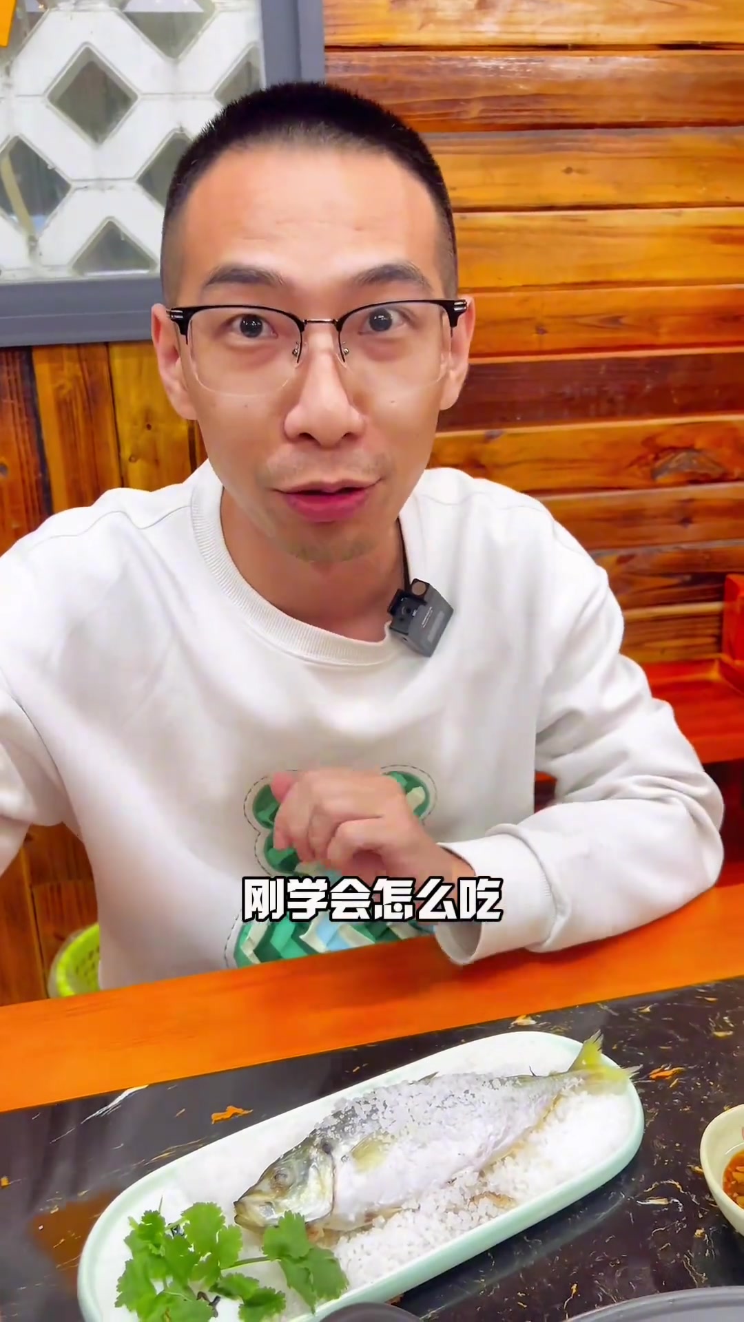 冬天来份鸡煲，夜宵菜品丰富符合年轻人口味！