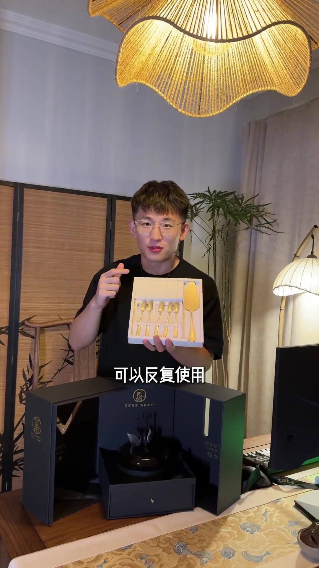 过生日总要有一次是黑天鹅吧！