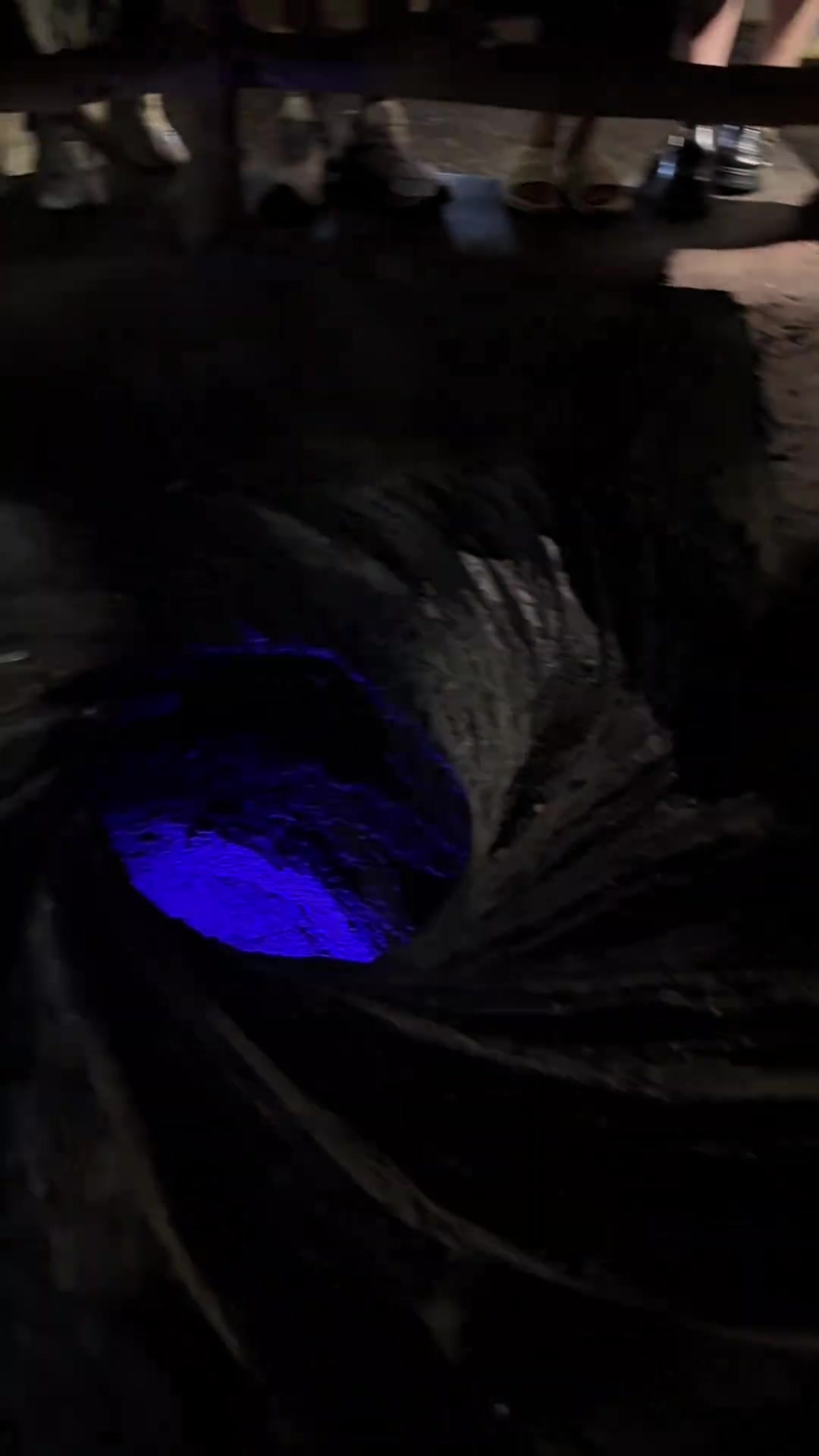 穿越三亿年地质时光隧道，探秘龙硿洞岩石蛋糕与暗河秘境