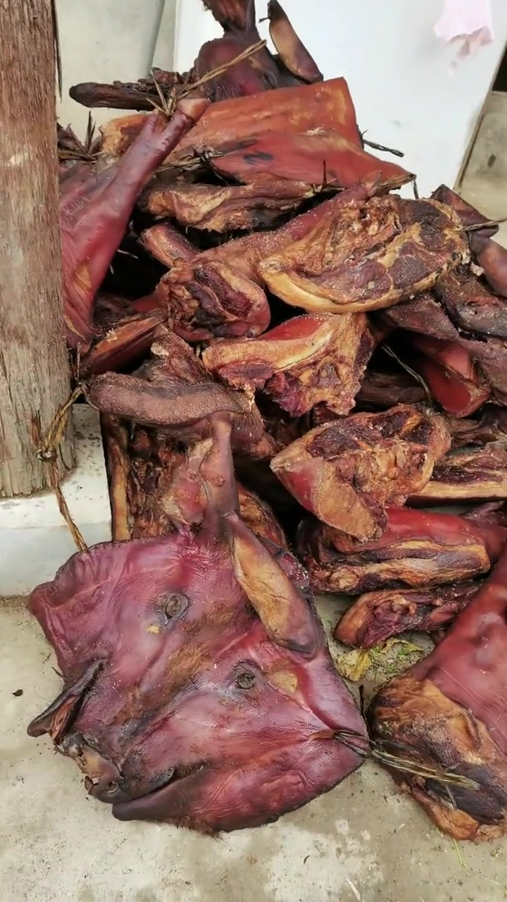 农村腊肉小火慢炕