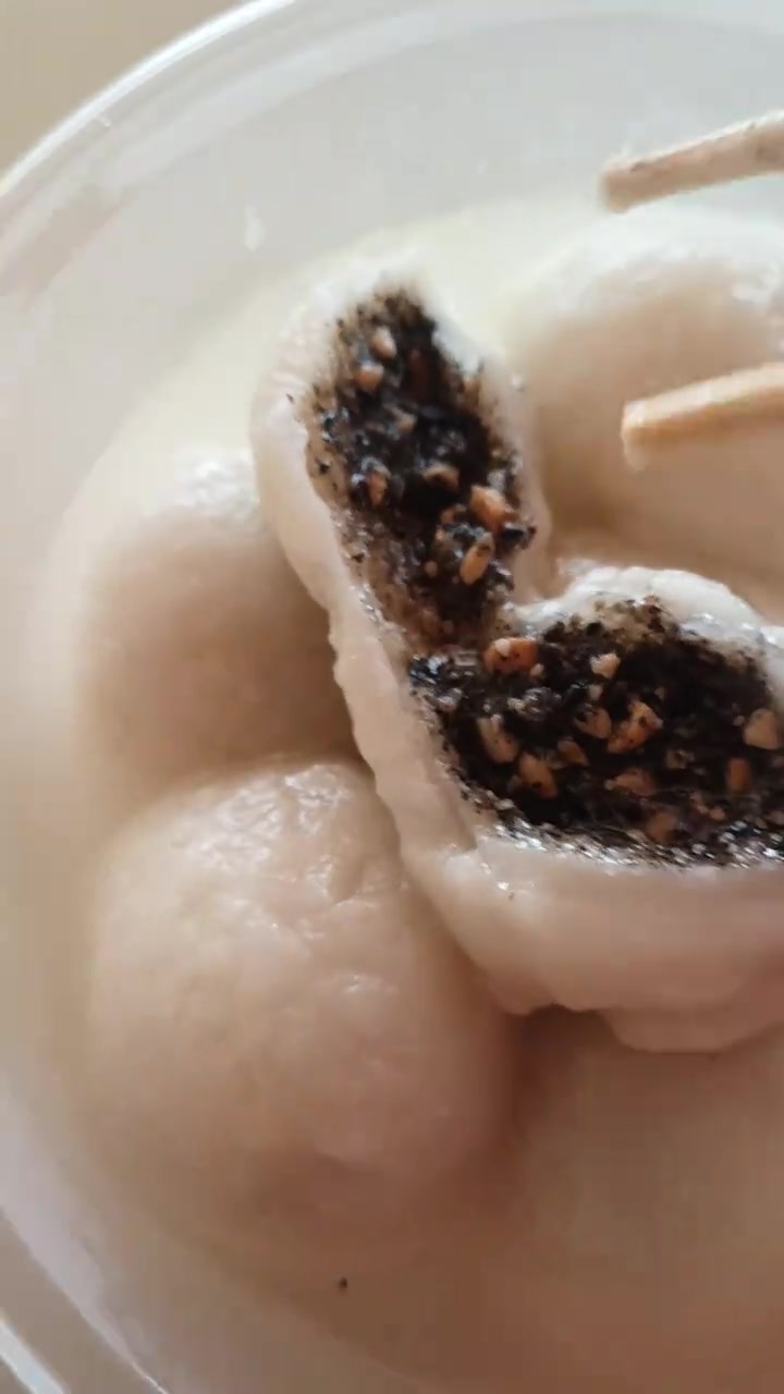 芝麻花生糯米汤圆