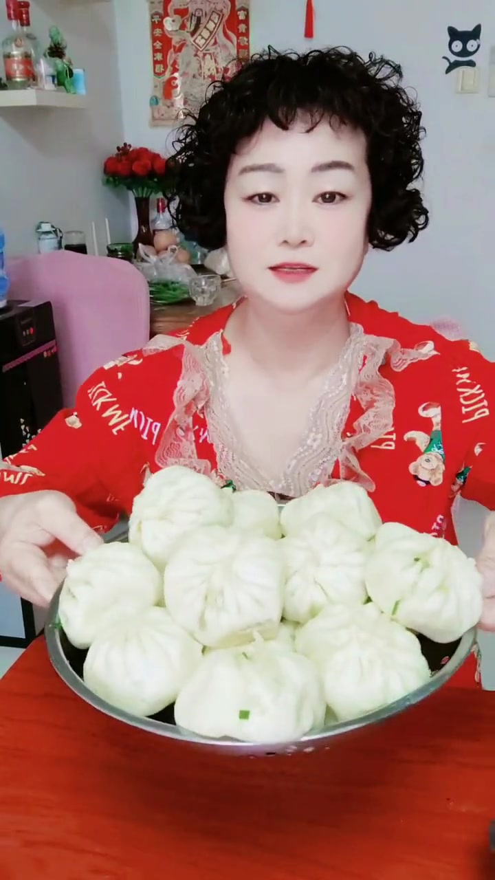 在家做包子，早餐，家的味道