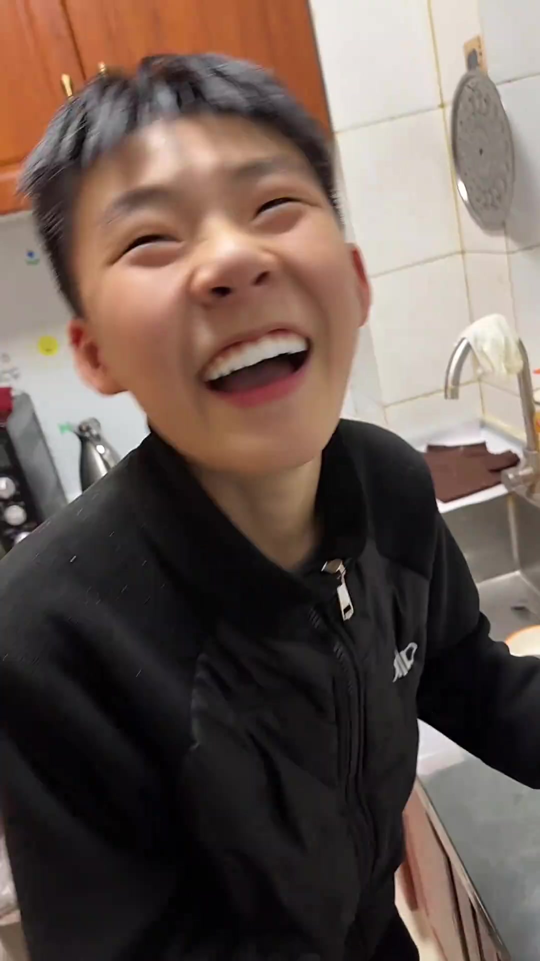 凉拌海蛎子肉的做法,青岛农村人喜欢的的口味