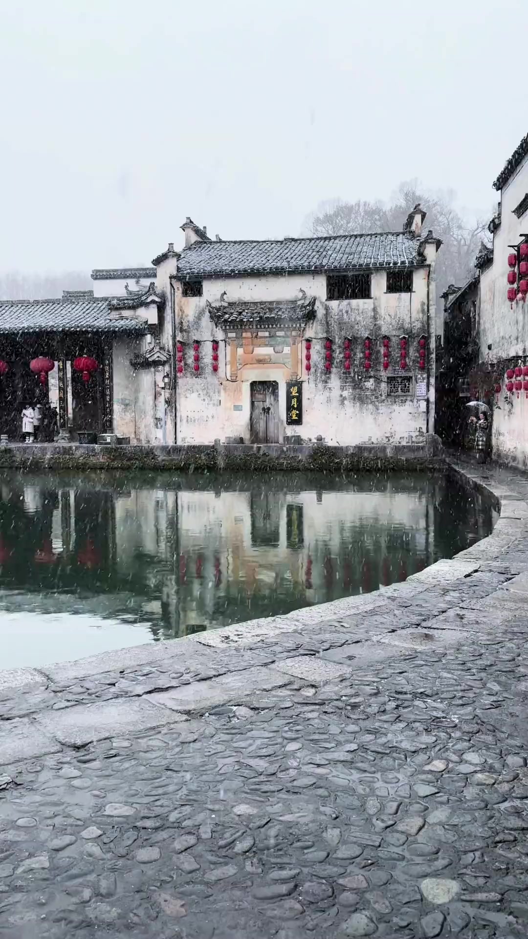 雪与徽派建筑相融合真的美成了诗