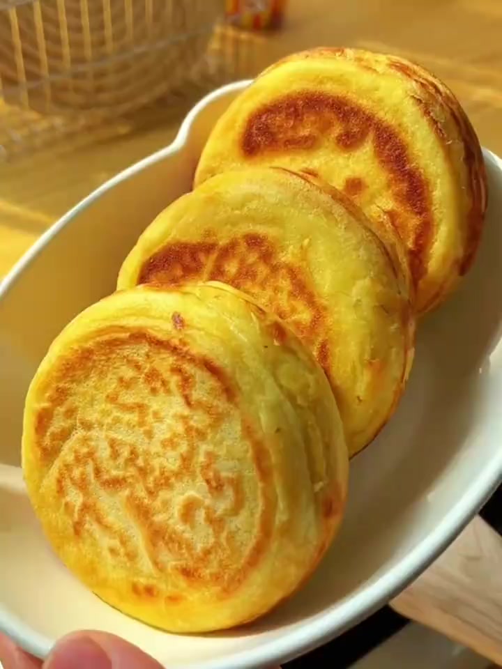 肉蛋汉堡有菜有肉，营养健康又好吃
