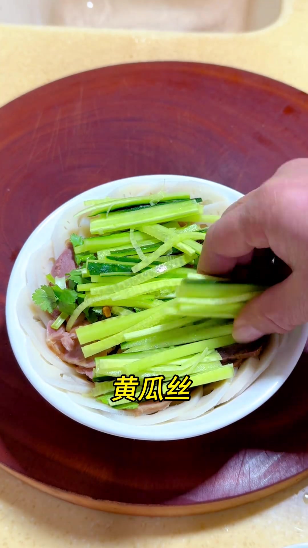年夜饭菜谱：莲藕牛肉皮蛋，多样冷盘下酒菜