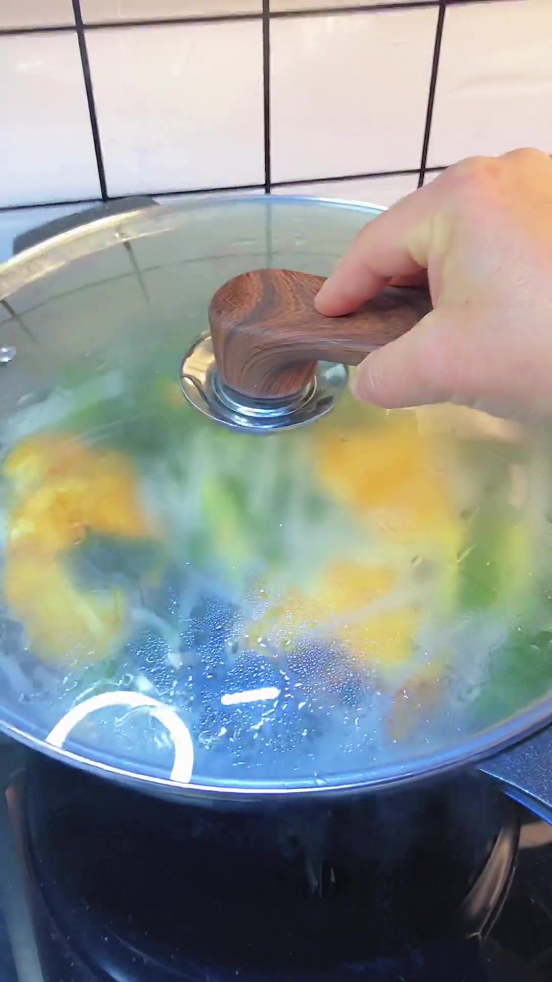 萝卜海带鸡蛋汤，鲜美暖心还补钙！