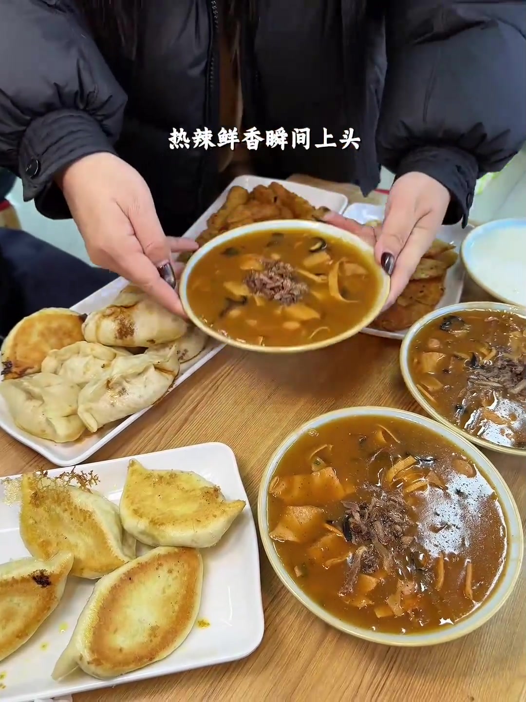 藏在沧州街边每天排队的平价早餐店