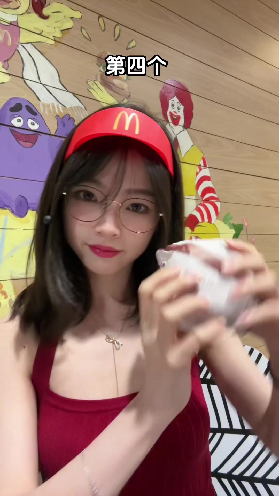 （伪）麦当劳员工的三秦儿童套餐开箱vlog