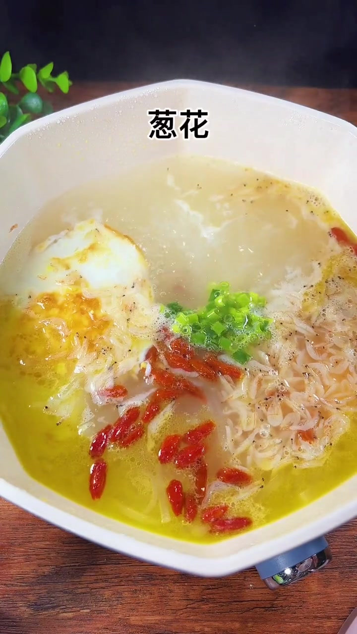 冬天多给孩子喝萝卜丝煎蛋汤,是不错的宝宝辅食#悦动生活季#