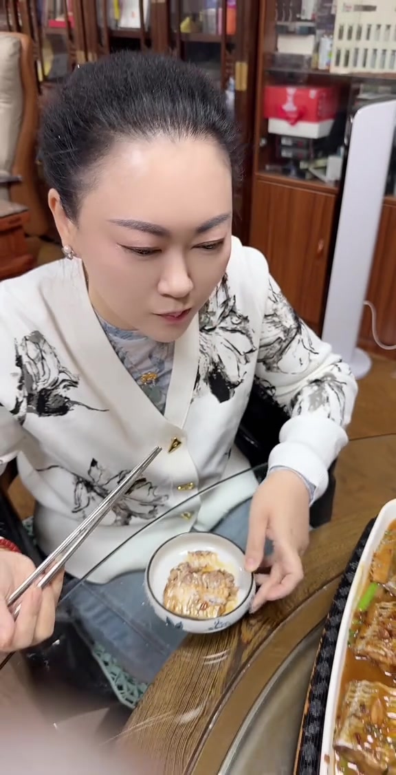 一米多长的渤海大刀鱼，能否品尝！