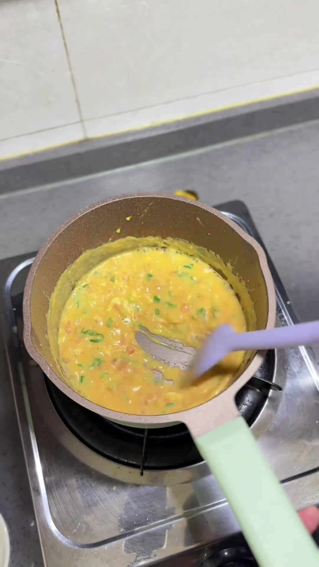 宝宝辅食分享：西红柿鸡蛋疙瘩汤做法，收藏给宝宝吃