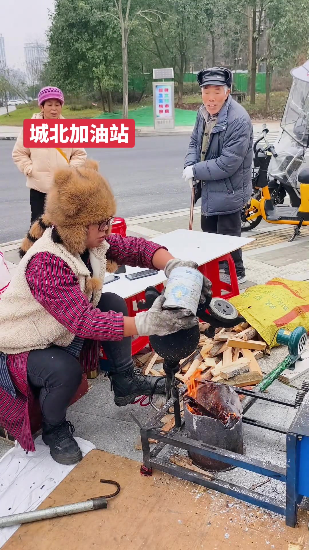 老式爆米花机爆米花，忘不了的童年味道