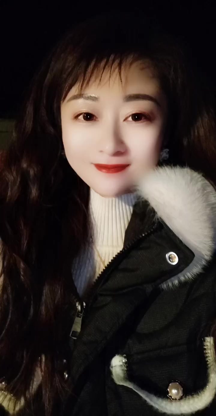 给爸妈补过生日，没赶上老爸生日，老妈生日订小蛋糕，仪式感要有