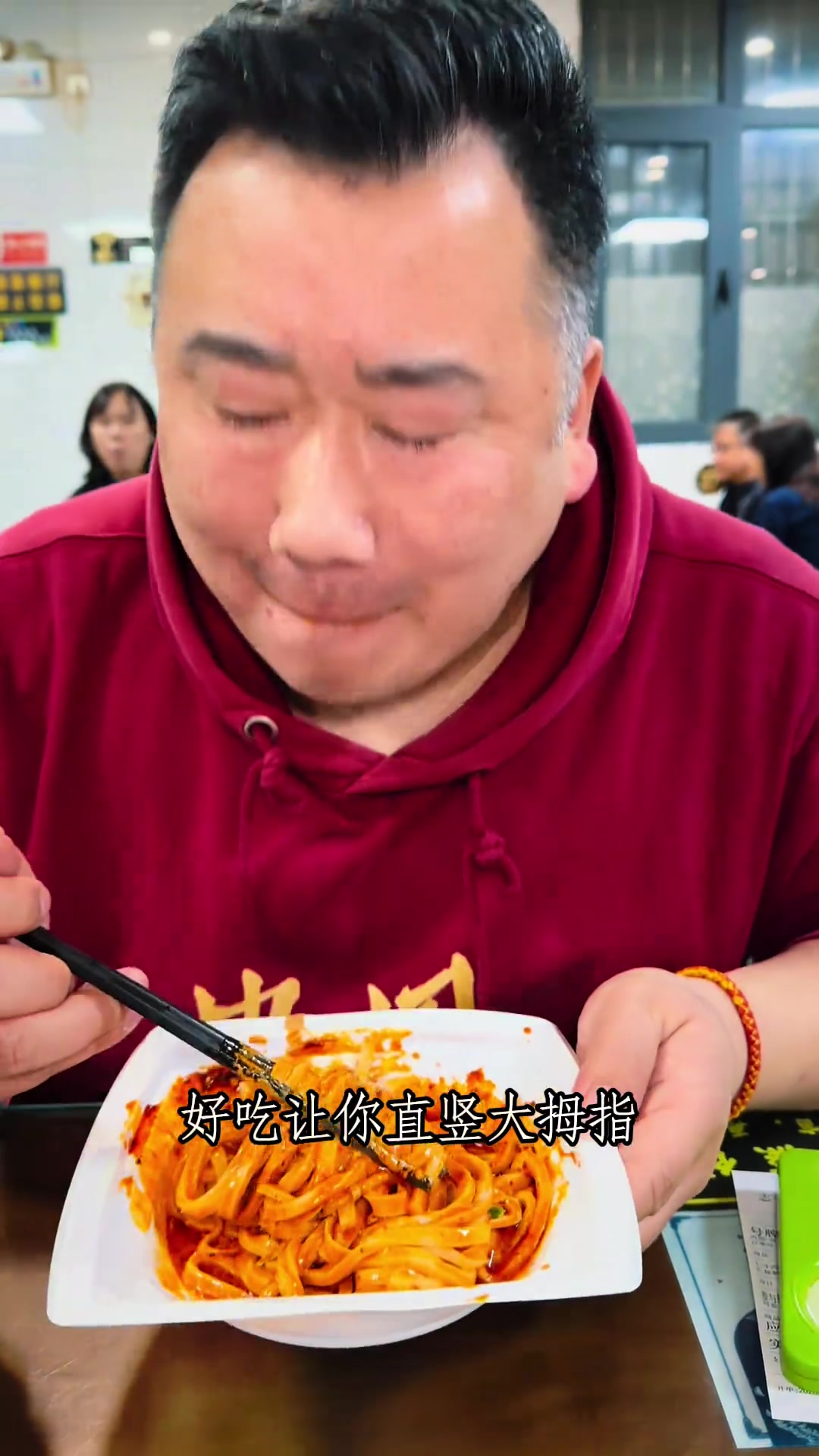 过年来西安回民街都吃啥 回民街下午晚上都吃啥攻略来啦 带着512G的胃来西安过年