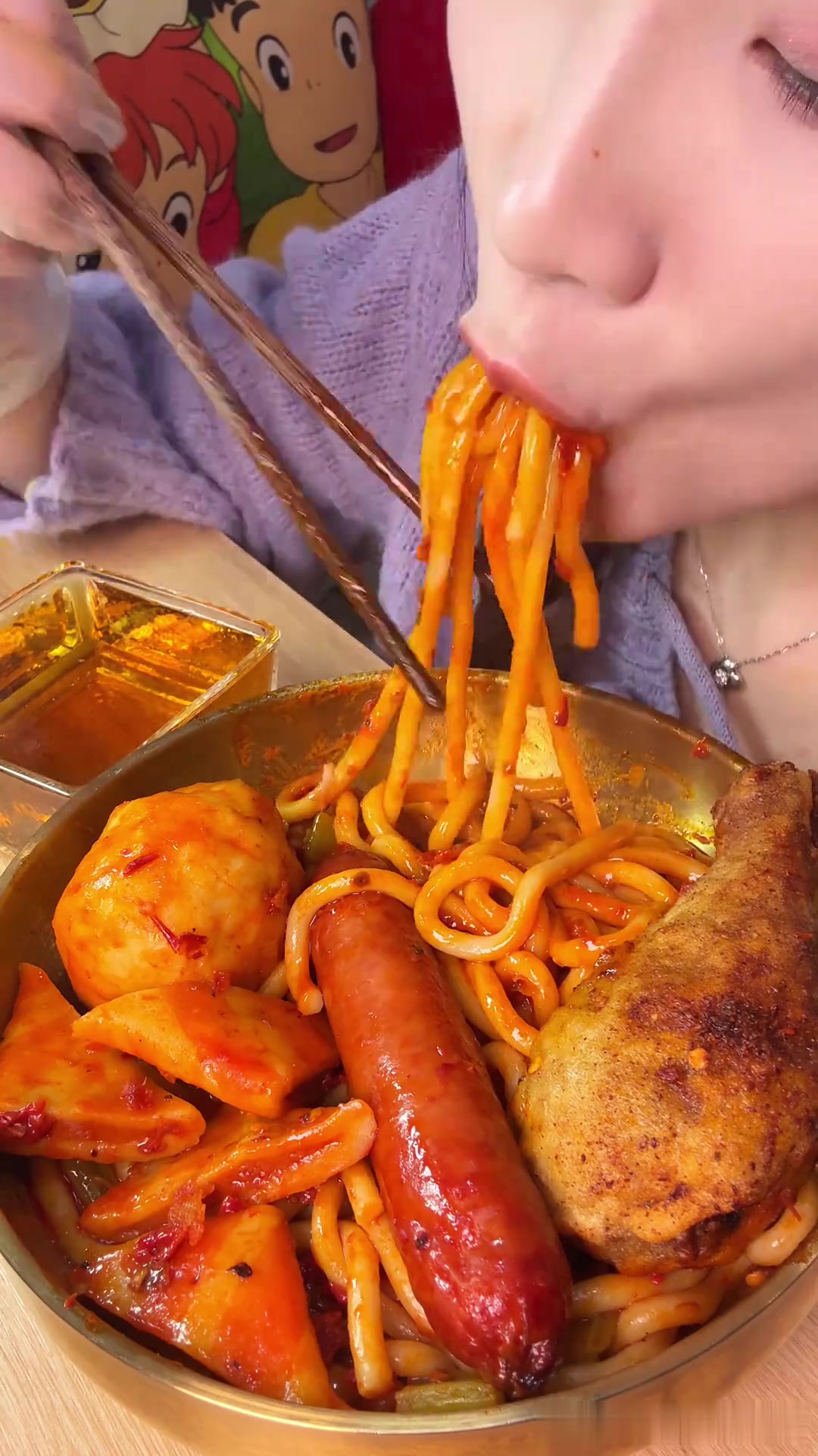 吃货日常：鸡腿，新疆炒米粉，芝士肠，鱼丸