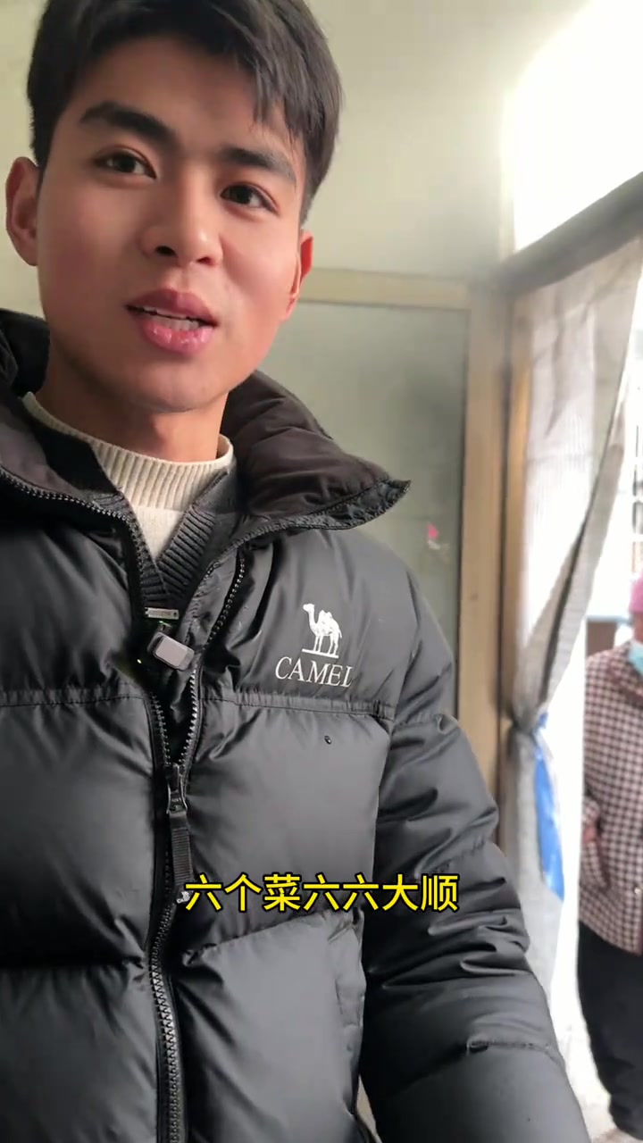 只愿我的妈妈身体健康平平安安,祝老妈生日快乐!