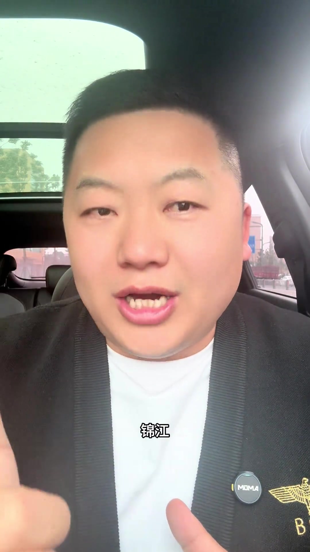 我用三个月的时间探秘拍摄了成都20多个区县市的猪肉白条批发和生猪屠宰场