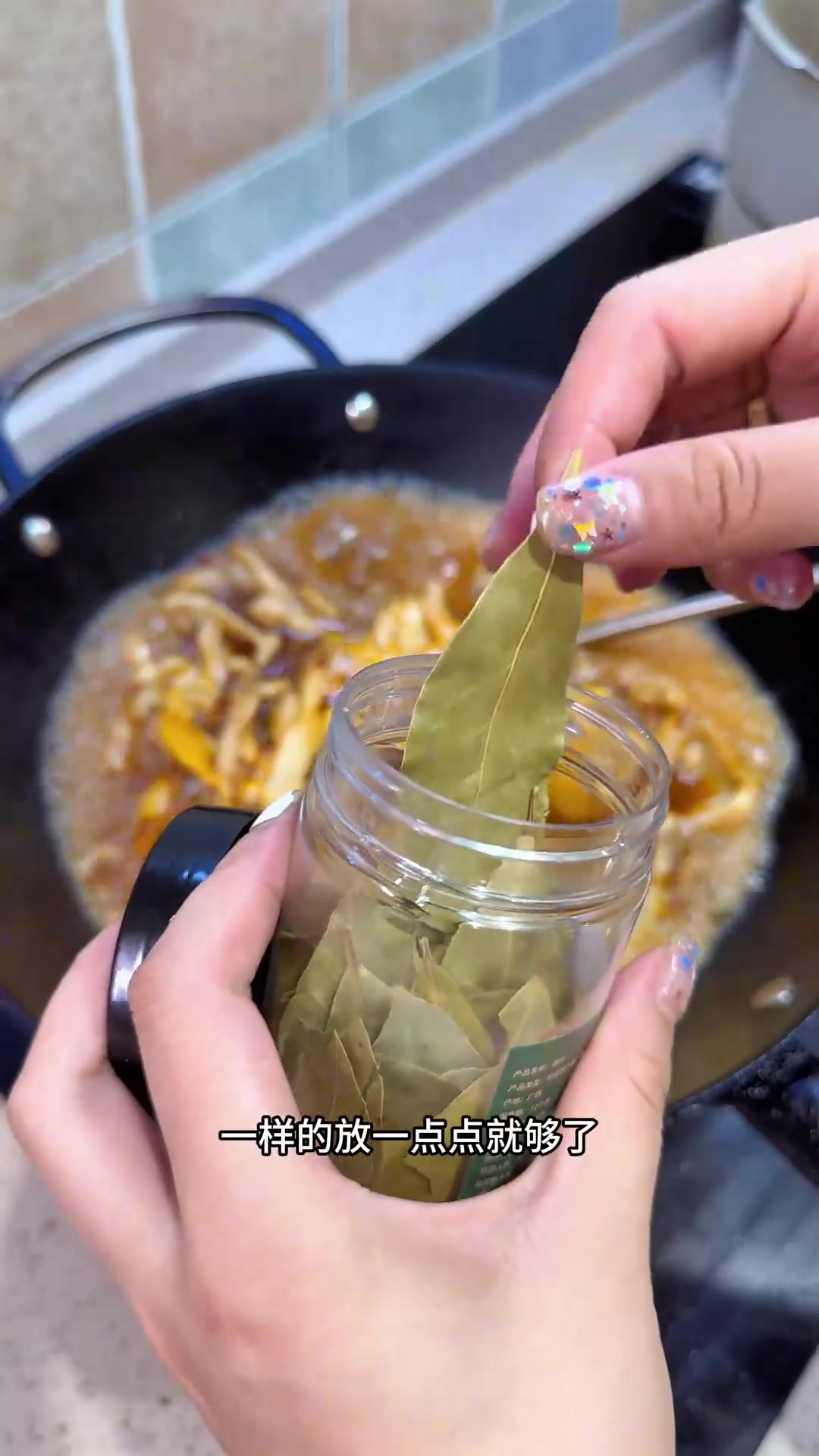 香辣鸭掌做法，味道超赞