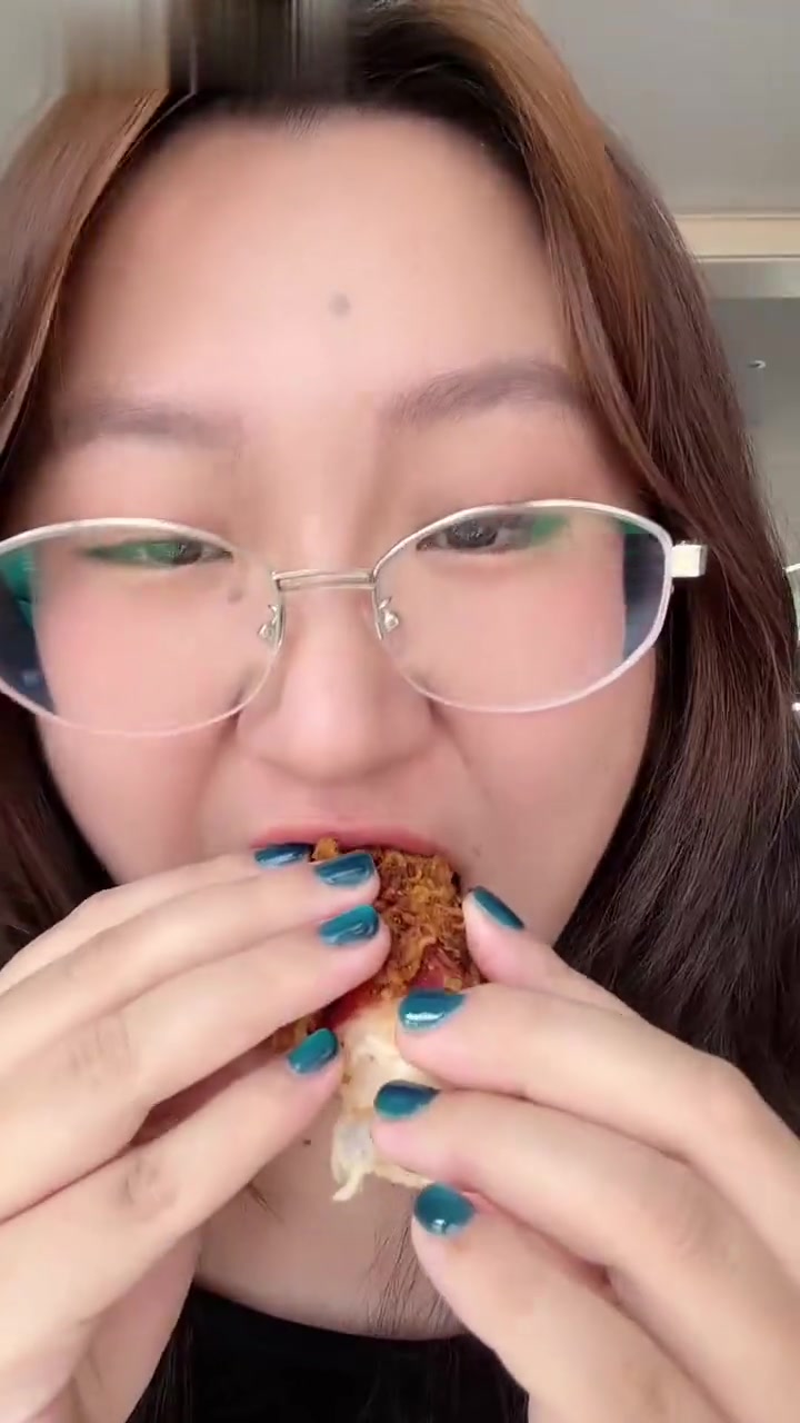 方便面炸鱿鱼腿，这玩意儿真好吃！
