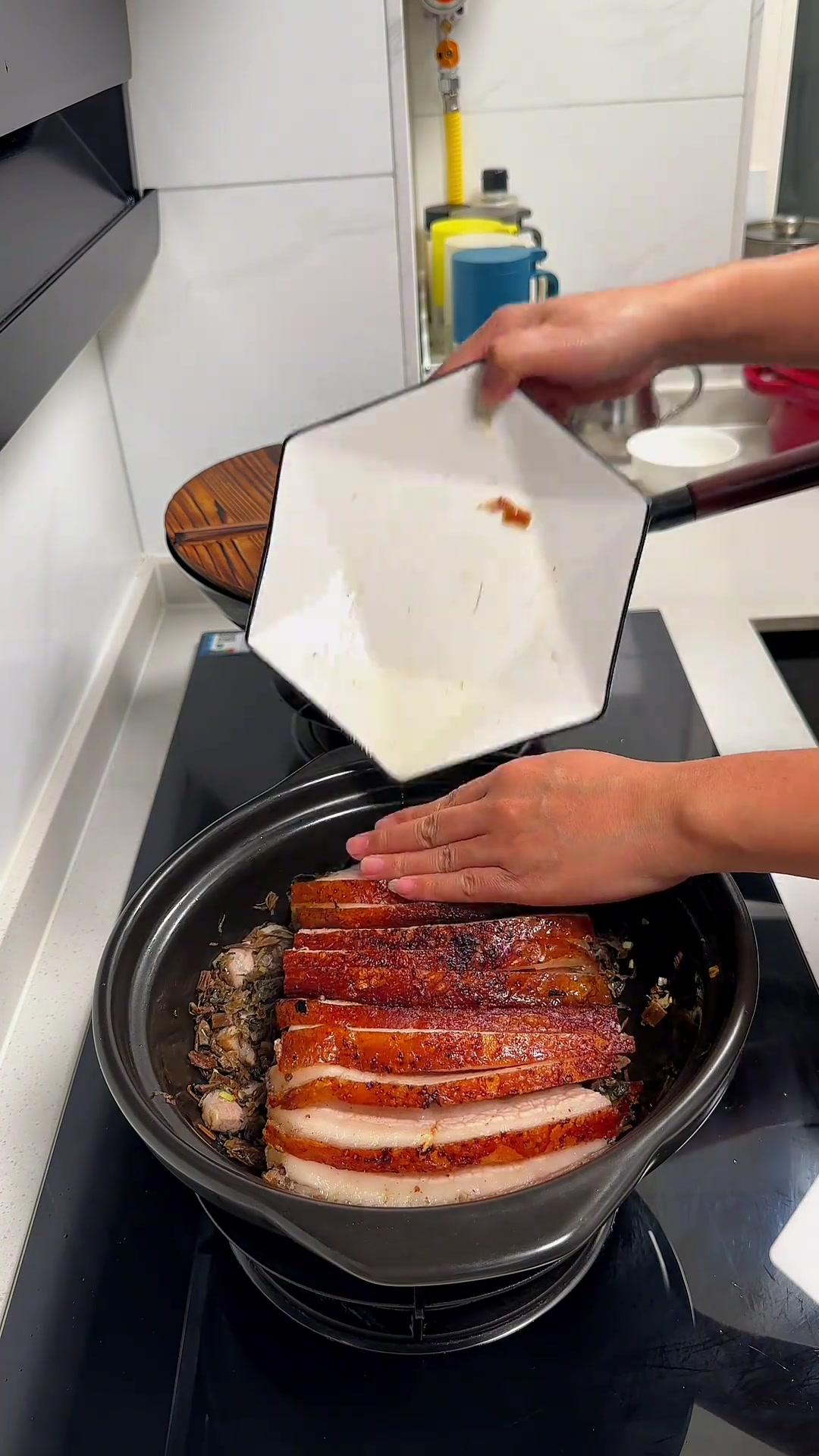 年夜饭硬菜梅干菜烧肉，加入你的年夜饭菜单！