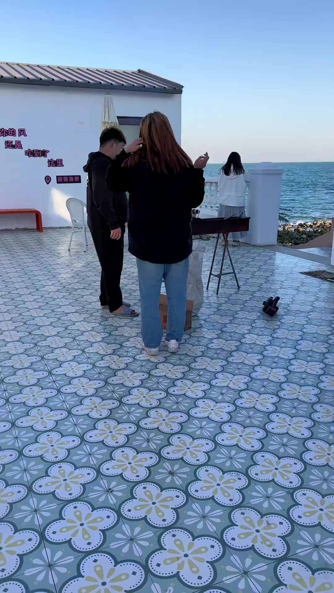 俺家小院出门即海,退潮捉蟹涨潮时别有一番景致
