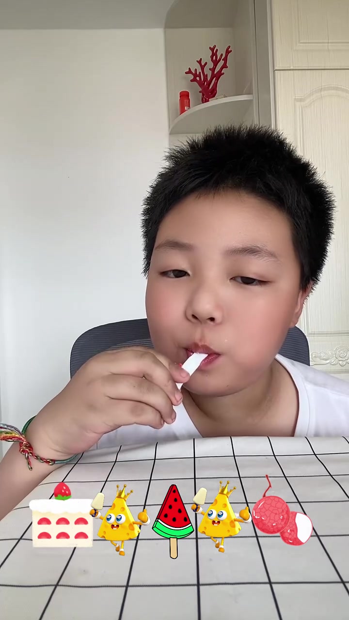 萌萌可爱的小吃货，表情包来啦！