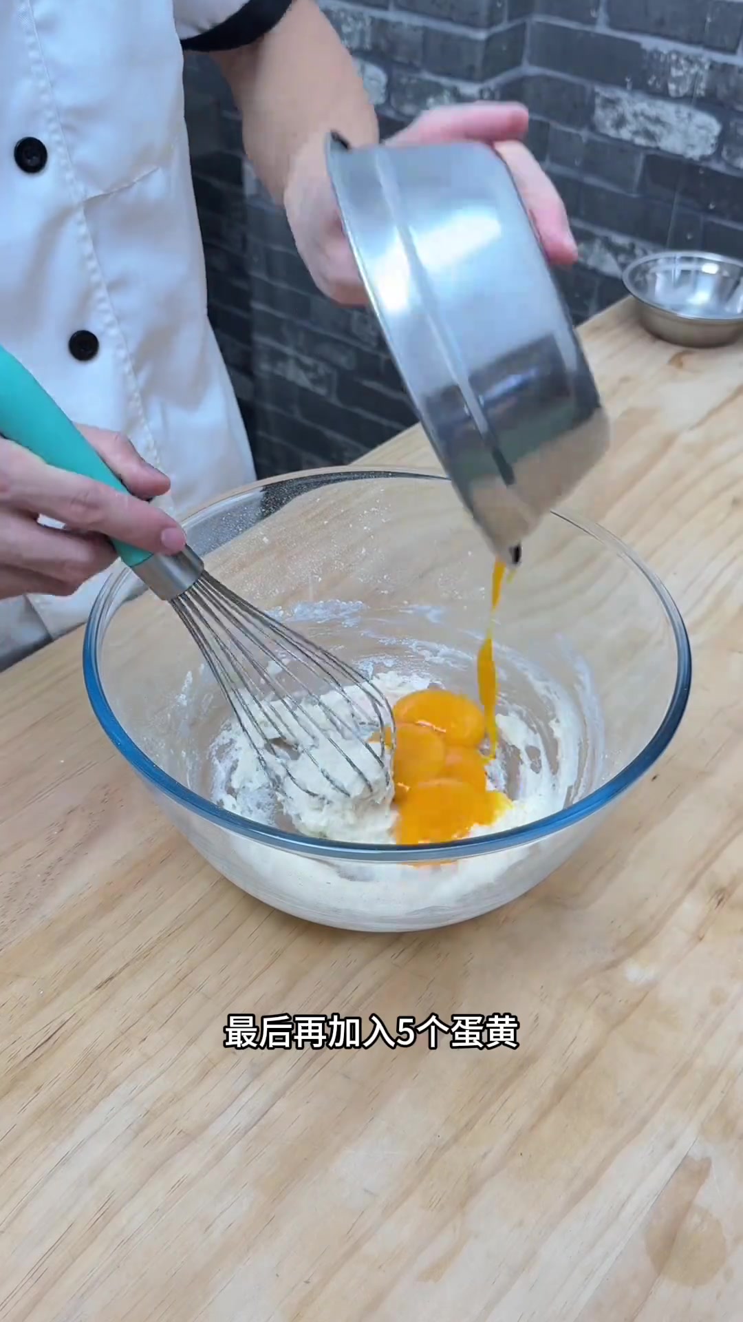 适合家庭制作的大理石纹蛋糕卷，做法简单好看