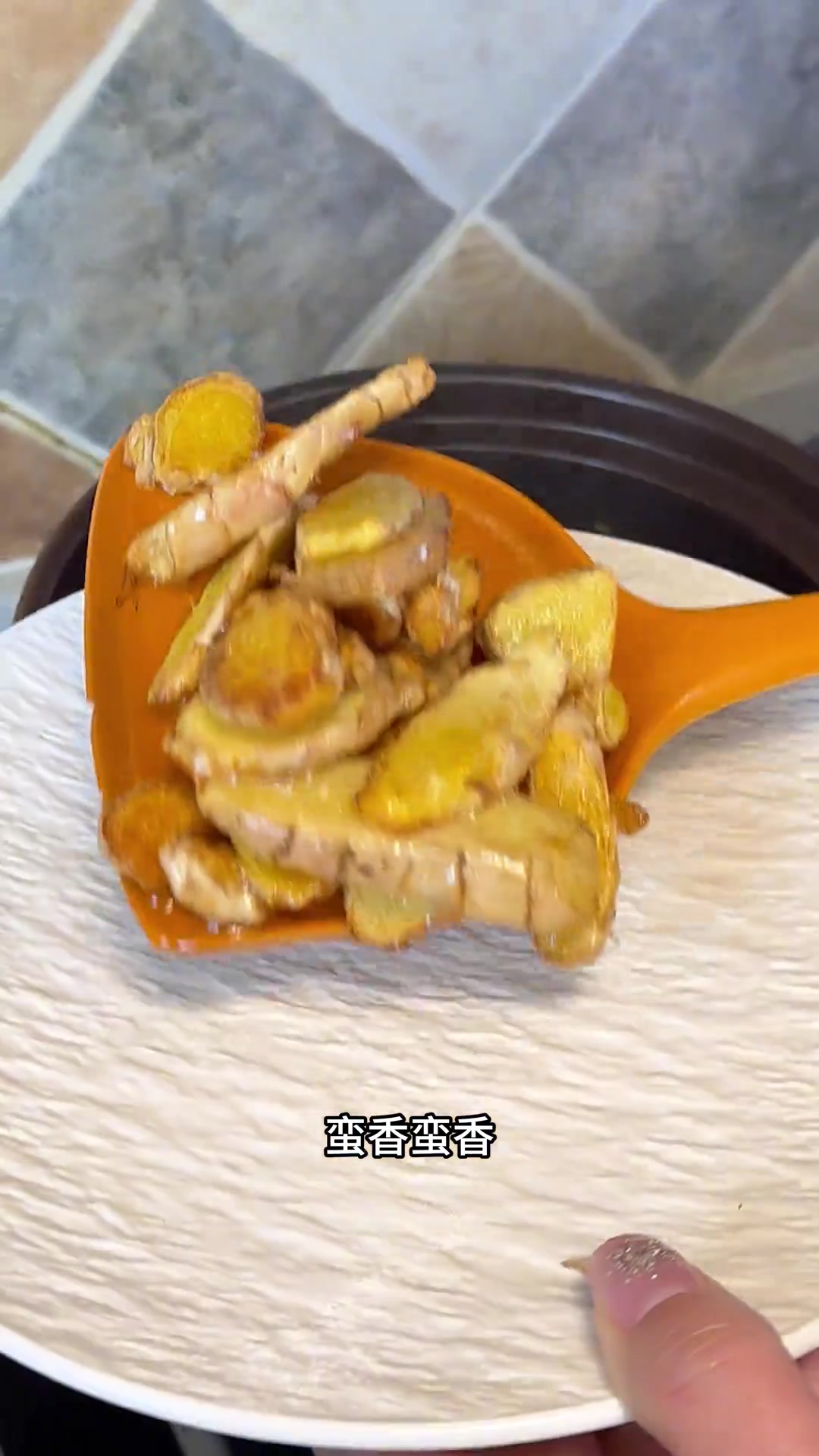 年夜饭必备姜母鸭,寓意前程似锦,美味又吉祥!
