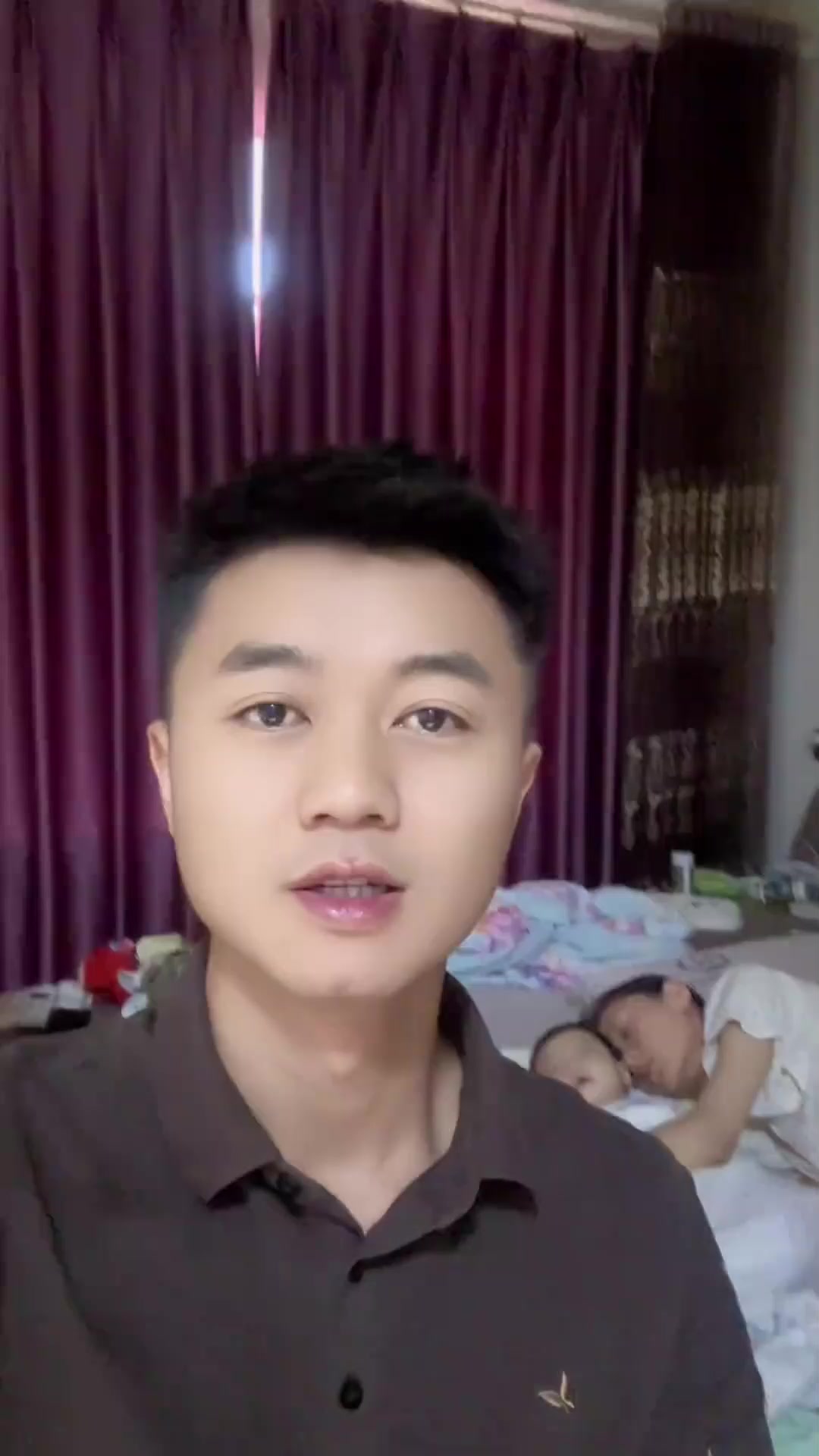 每天变花样做早餐，黑麦面包