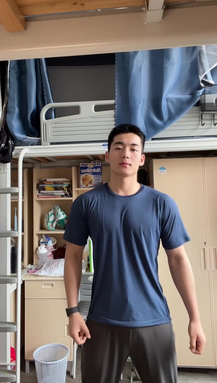 热血励志!肌肉男努力养成中