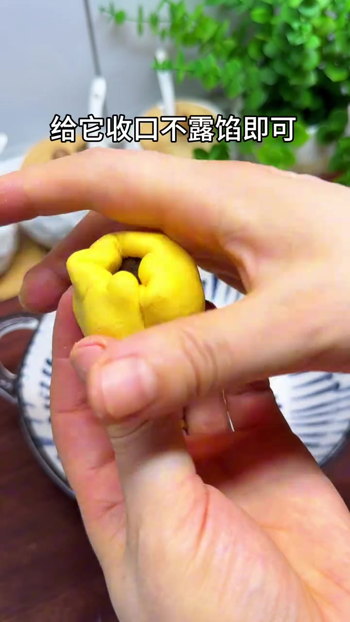 早餐蔬菜鲜虾饼、南瓜枣泥饼和胡萝卜米糊简单又营养