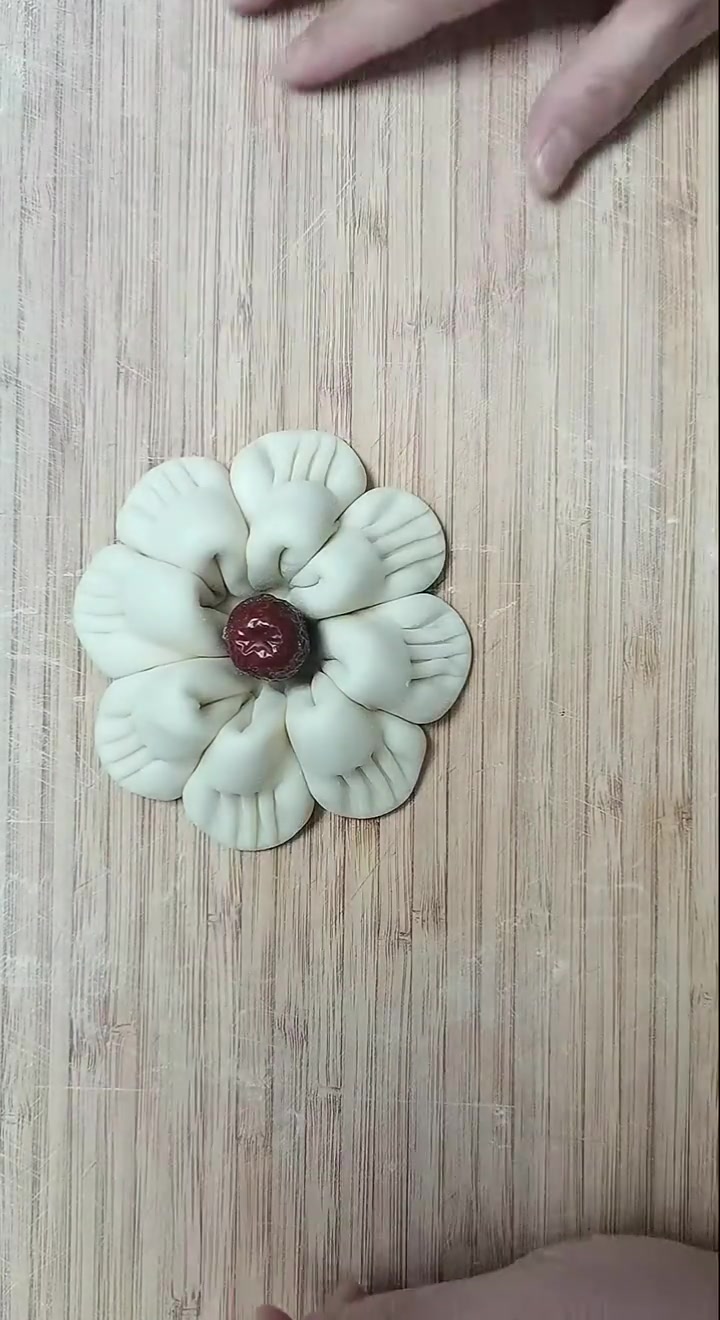 枣馒头的家常做法,快过年了,姐妹们做起来!
